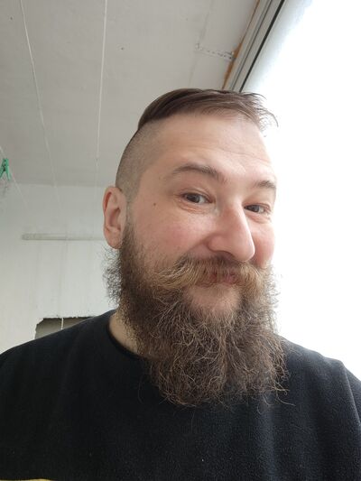  ,   Pavel, 42 ,   ,   