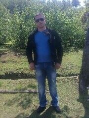  ,   Viktor, 38 ,   