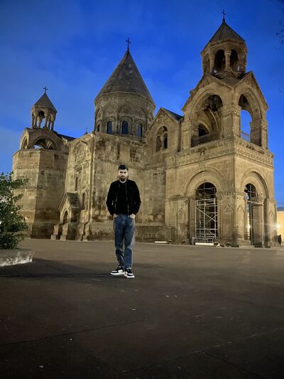  ,   Armen, 27 ,   ,   , c 