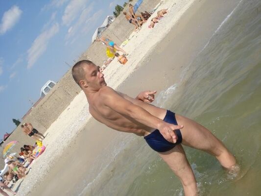  ,   Taras, 42 ,   ,   , c , 