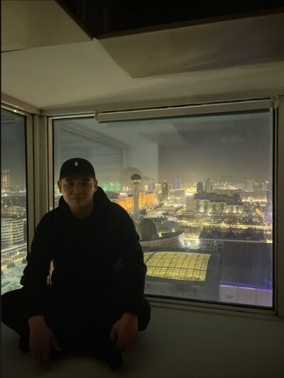  ,   Meirzhan, 26 ,  