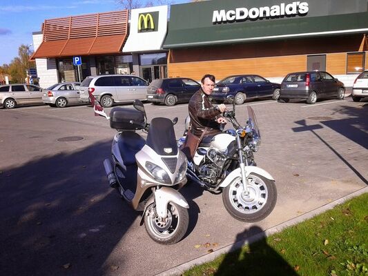  ,   Deniss, 46 ,   , 