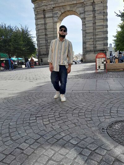  ,   Artur, 31 ,   ,   , c 