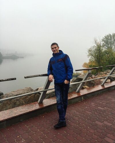  ,   Artem, 33 ,   ,   , c 