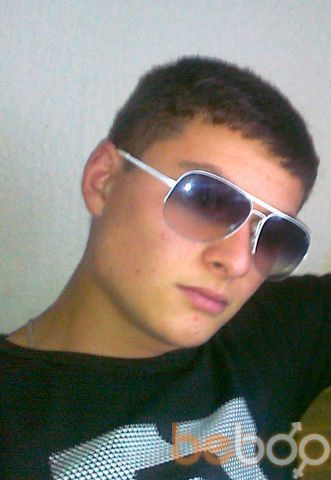  ,   Vazgen, 32 ,     , c , 