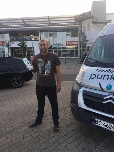 ,   Yriy, 43 ,  
