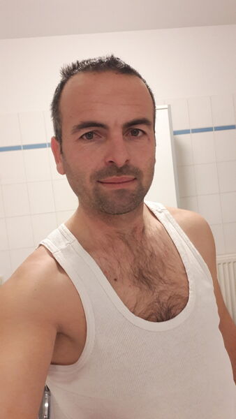  Wiesbaden,   Dzemal, 37 ,   ,   , c , 