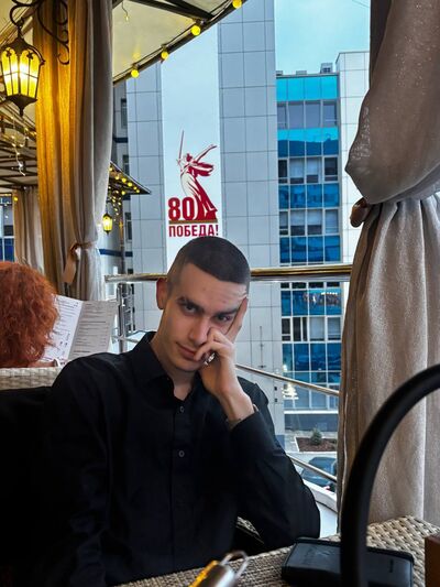  ,   Ilya, 20 ,   ,   , c , 