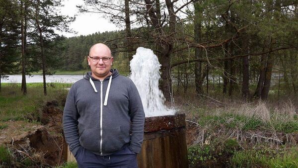  ,   Renaldas, 43 ,   ,   , c 