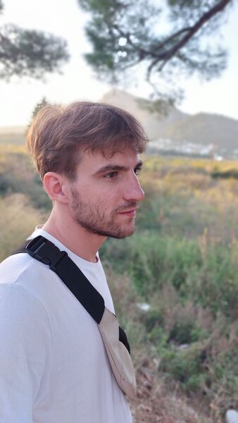  ,   Anton, 28 ,   ,   , 