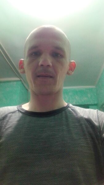  ,   Bob, 34 ,   ,   