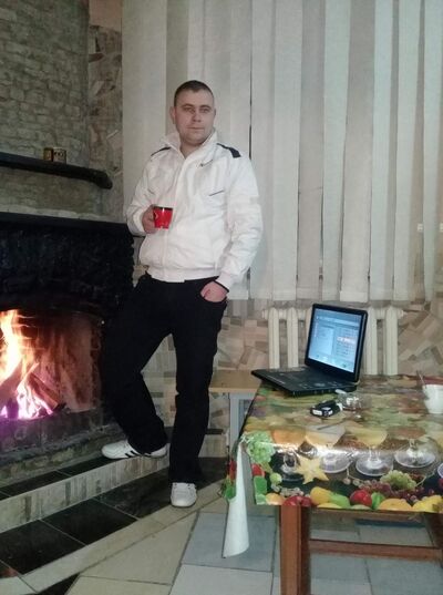  ,   Andrei, 33 ,   
