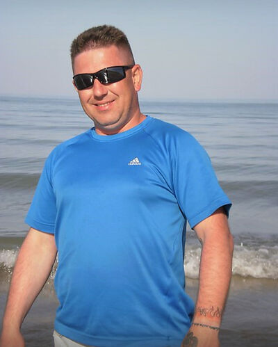  ,   Alexx, 51 ,   ,   , c , 