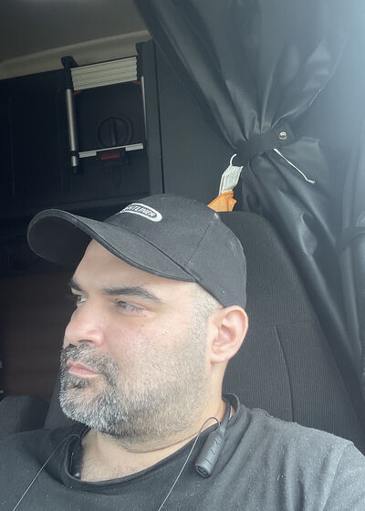  Fredericton,   Ruslan, 40 ,   ,   , c , 