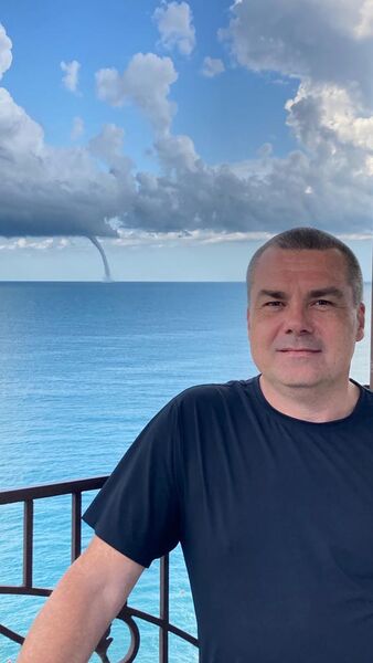  ,   Oleg, 49 ,   ,   