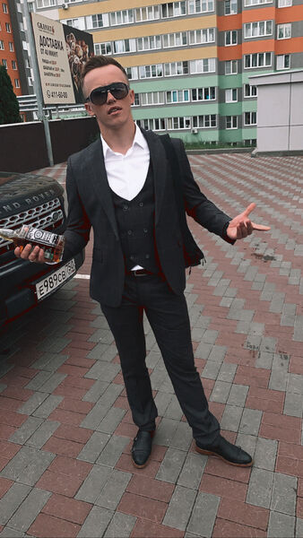  ,   Max, 34 ,   ,   