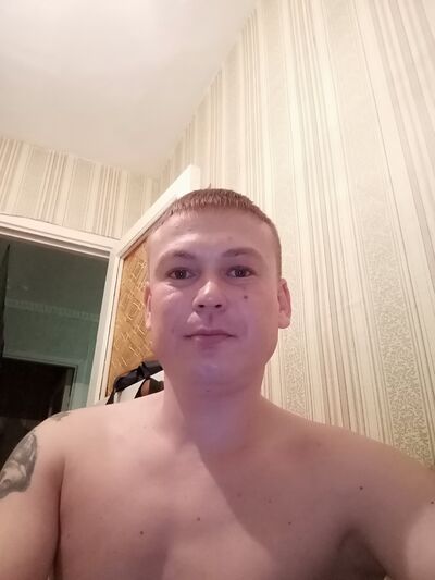  ,   Mihail, 36 ,   ,   