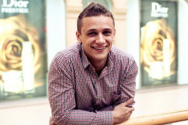  ,   Artem, 30 ,   ,   , c , 