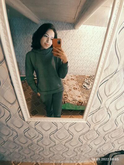  ,   Almira, 27 ,   c 