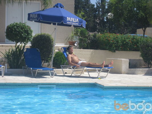  ,   Alentin, 40 ,   