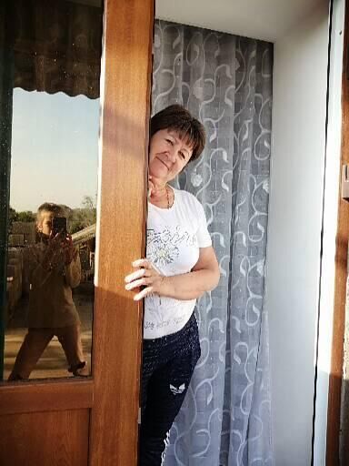  ,   Elena, 63 ,     , c 
