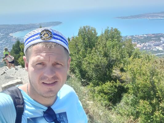  ,   Evgeny, 37 ,   ,   , c , 