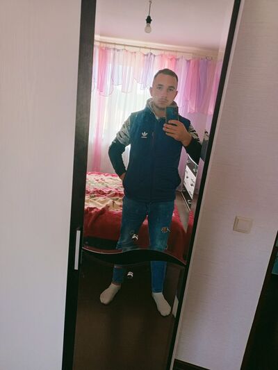  ,   Artem, 27 ,   ,   