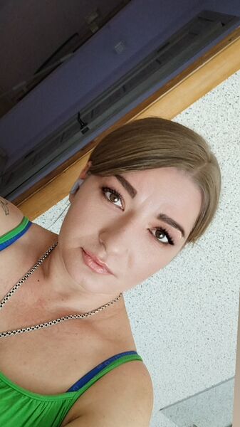  ,   Ekaterina, 38 ,   c , 