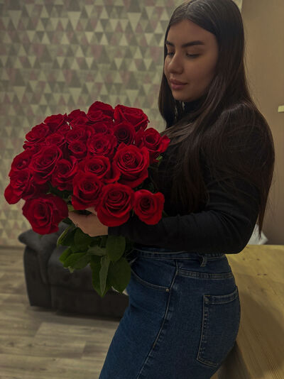  ,   Valeria, 26 ,   