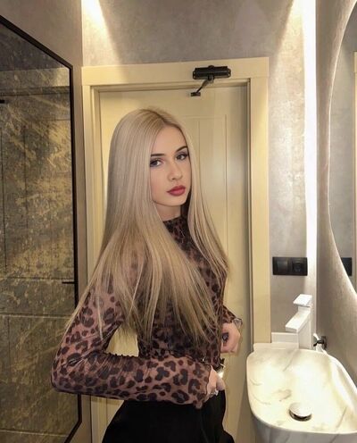  ,   Emilia, 22 ,   ,   