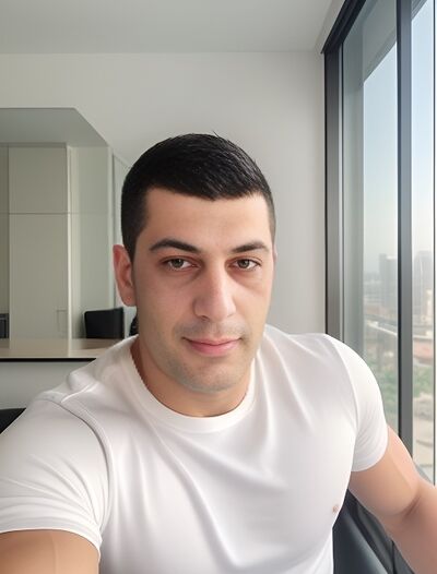  ,   Armen, 35 ,   ,   