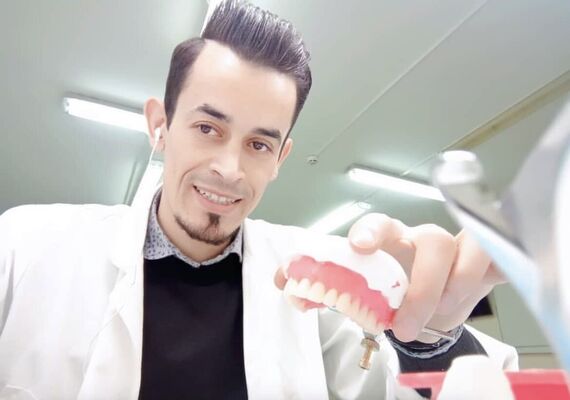  ,   Khaled, 32 ,   ,   , c , 