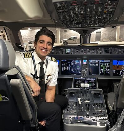  South English,   Charles, 32 ,   ,   