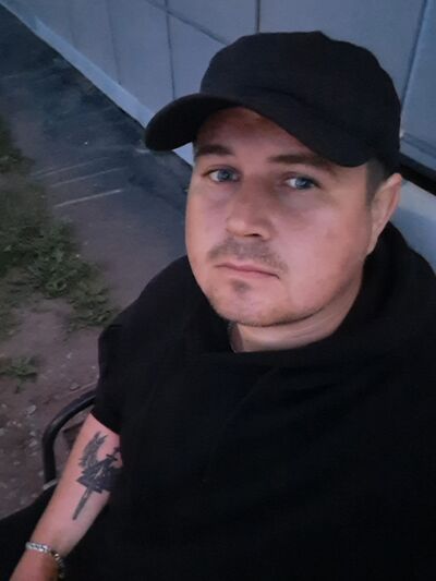  ,   Anton, 31 ,   ,   