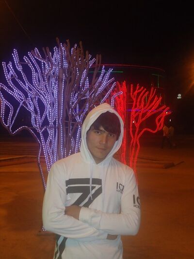  ,   Tomi, 35 ,   