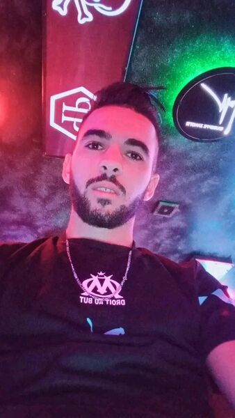  Algiers,   Massi, 25 ,   ,   