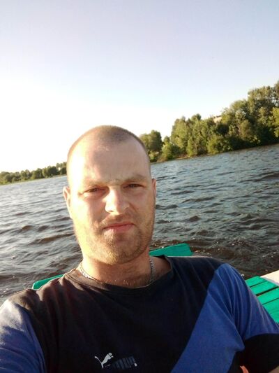  ,   Evgeny, 33 ,   c 
