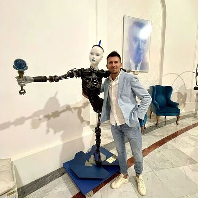  Praha,   Serhiy, 38 ,   ,   