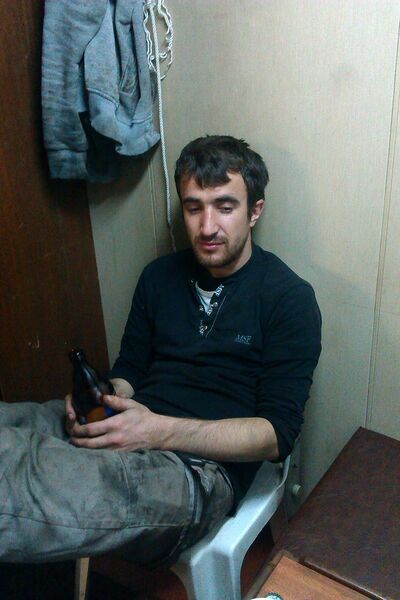  ,   Melou, 40 ,   