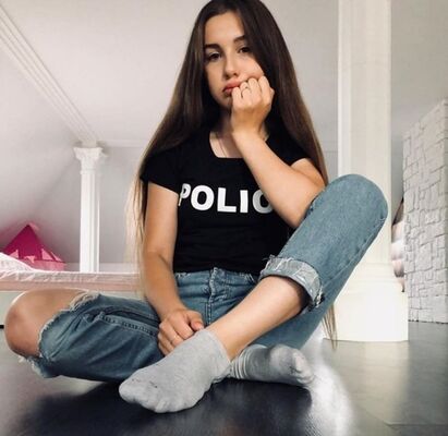  ,   Mariana, 24 ,   ,   , c 