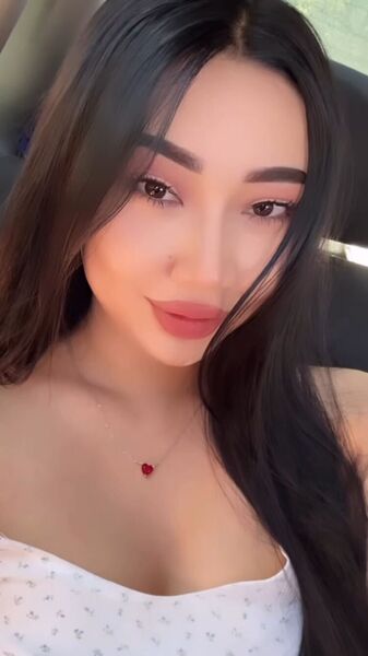  ,   Sabrina, 27 ,   ,   