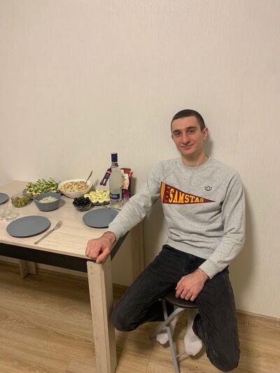  ,   Maxim, 29 ,   ,   , c , 