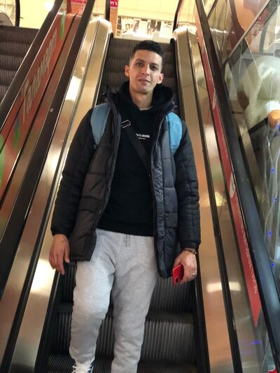  ,   Mehdi, 33 ,   ,   