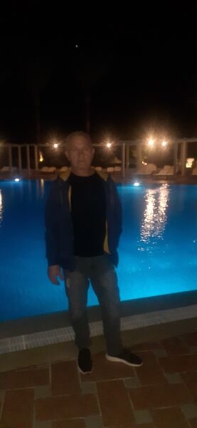  An Caislean Nua,   , 56 ,   ,   