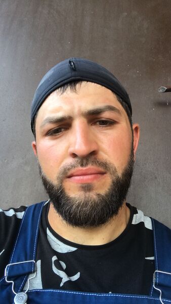 ,   Gogi, 34 ,   ,   