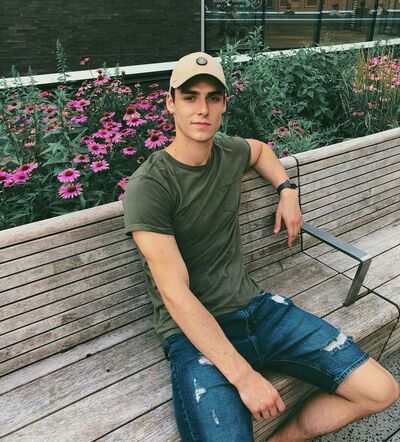  ,   Ric, 24 ,   ,   