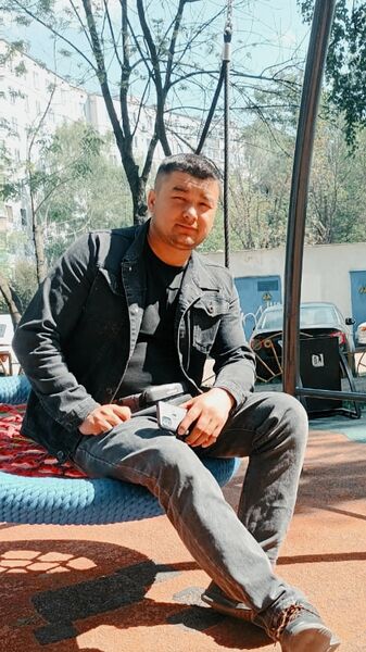 ,   Jon, 31 ,   ,   