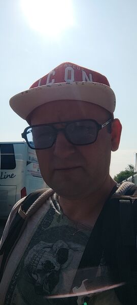  ,   Den, 44 ,   ,   
