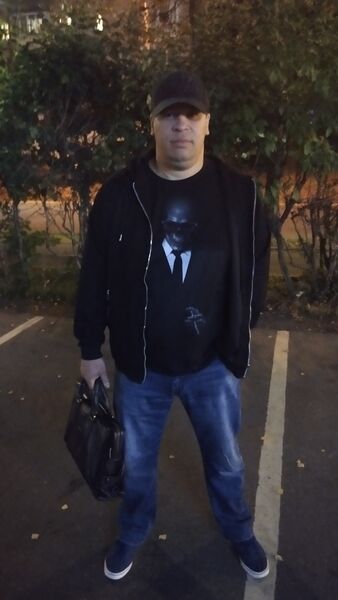  ,   Nikolay, 48 ,   c 