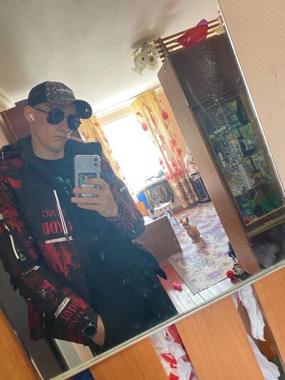  ,   Viktor, 24 ,     , c 